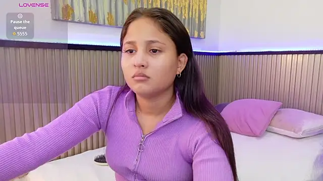 Snapshot of Laly_Cherry_ chatting on December 15, 2025, 12:55 pm Laly Cherry online show from December 15, 2025, 12:55 pm