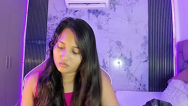 Snapshot of Laly_Cherry_ chatting on October 16, 2025, 12:24 pm Laly Cherry online show from October 16, 2025, 12:24 pm