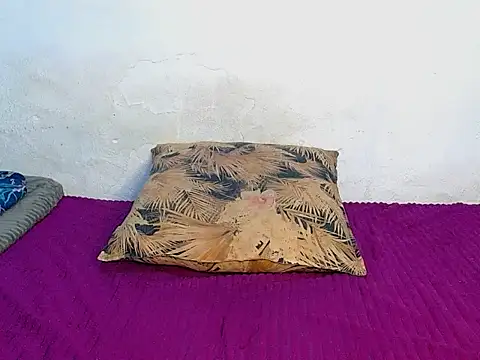 Snapshot of SlenderCaramelBabexx chatting on September 13, 2025, 4:45 am SlenderCaramelBabexx online show from September 13, 2025, 4:45 am