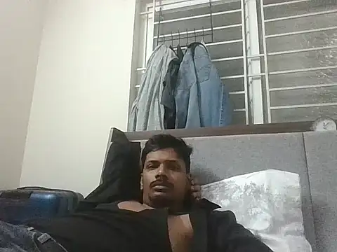 Snapshot of Bakasur_19 chatting on March 14, 2026, 6:36 pm Bakasur 19 online show from March 14, 2026, 6:36 pm