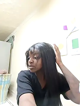 Himissnoire online show from March 17, 2026, 6:22 pm