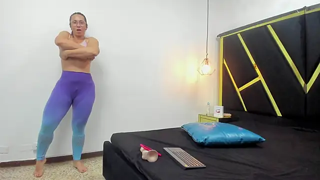 agatha fit online show from May 15, 2026, 12:58 pm