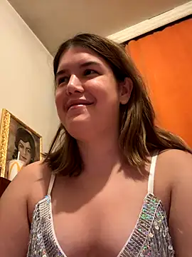 IssadoraaPink online show from October 11, 2025, 4:19 pm