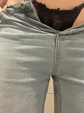 Cumonmme online show from February 7, 2026, 9:01 pm