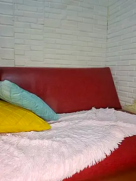 hotlyn45 online show from January 11, 2026, 2:35 pm