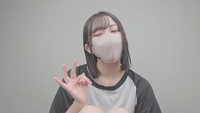 Sakura sweety online show from September 15, 2025, 5:30 am