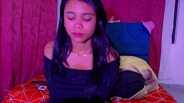 Snapshot of Kristall_06 chatting on June 25, 2026, 3:37 am Kristall 06 online show from June 25, 2026, 3:37 am