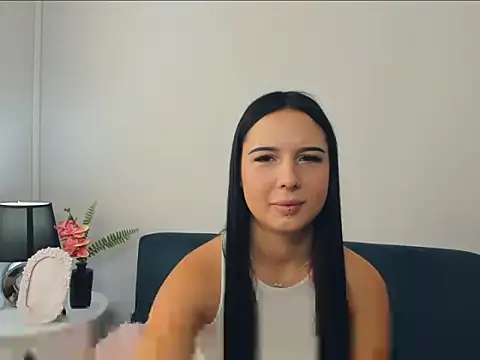 TaliaAdorable online show from October 4, 2025, 7:43 am