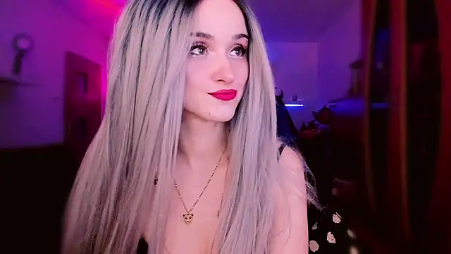 Snapshot of MistressJolie chatting on February 20, 2026, 4:53 pm MistressJolie online show from February 20, 2026, 4:53 pm