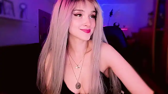 Snapshot of MistressJolie chatting on March 25, 2026, 4:01 am MistressJolie online show from March 25, 2026, 4:01 am