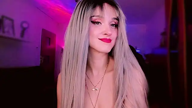 Snapshot of MistressJolie chatting on March 11, 2026, 7:52 pm MistressJolie online show from March 11, 2026, 7:52 pm