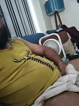 Hothunkdelhi online show from October 29, 2025, 6:45 am