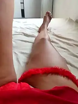 Snapshot of Katianesantos chatting on September 24, 2025, 4:24 pm Katianesantos online show from September 24, 2025, 4:24 pm