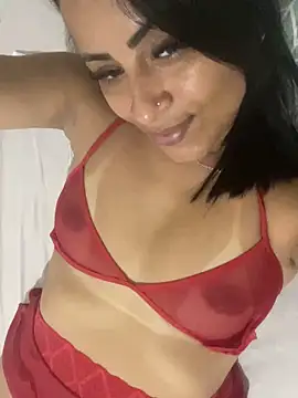 Snapshot of Katianesantos chatting on October 12, 2025, 11:06 pm Katianesantos online show from October 12, 2025, 11:06 pm