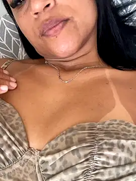 Snapshot of Katianesantos chatting on September 26, 2025, 12:34 pm Katianesantos online show from September 26, 2025, 12:34 pm