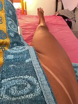 Snapshot of Katianesantos chatting on February 26, 2026, 9:20 am Katianesantos online show from February 26, 2026, 9:20 am