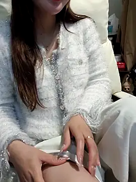 Snapshot of susu_baby chatting on February 10, 2026, 2:10 am susu baby online show from February 10, 2026, 2:10 am