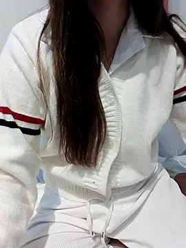 Snapshot of susu_baby chatting on February 8, 2026, 1:31 pm susu baby online show from February 8, 2026, 1:31 pm