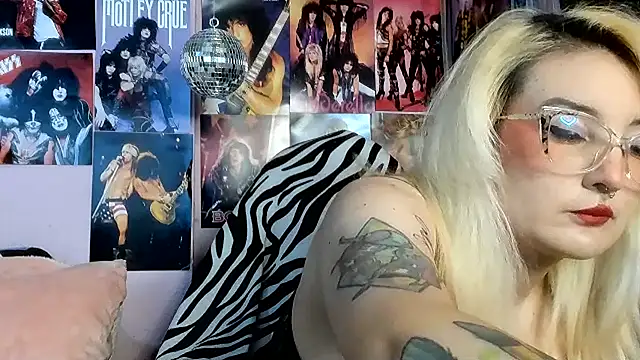 Avril Maria online show from July 23, 2026, 7:21 pm