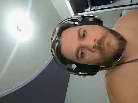 Miguelion2308 online show from February 18, 2026, 12:30 am