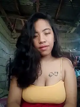 Snapshot of Yapsyxx chatting on October 10, 2025, 11:27 pm Yapsyxx online show from October 10, 2025, 11:27 pm