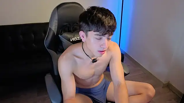 onlinenico online show from March 4, 2026, 12:29 am