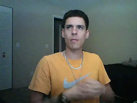 latinosatiro94 online show from September 14, 2025, 12:22 am