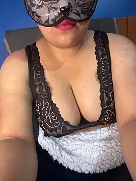 Luci Sweet22 online show from November 16, 2025, 2:38 am