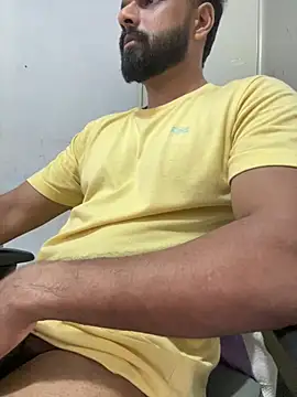 Vineeth3906 online show from July 20, 2026, 10:11 am