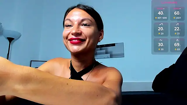 KellySmitS online show from July 28, 2026, 8:52 pm