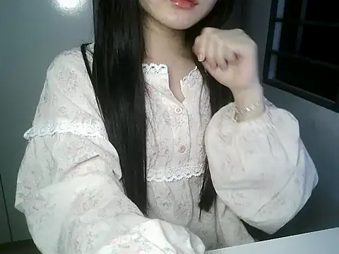 Annabelle-e online show from December 17, 2025, 4:23 pm