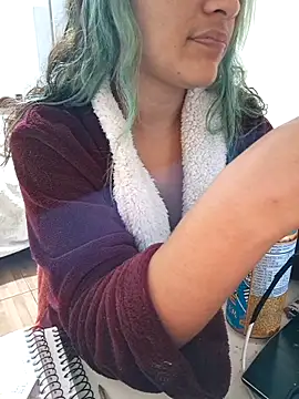 Snapshot of euahotmarii20 chatting on October 25, 2025, 5:28 am euahotmarii20 online show from October 25, 2025, 5:28 am