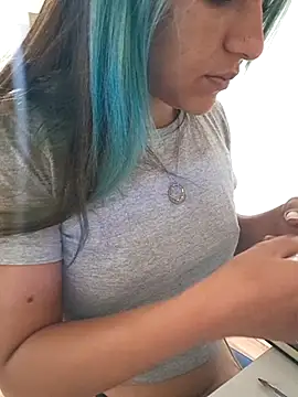 Snapshot of euahotmarii20 chatting on September 23, 2025, 8:43 am euahotmarii20 online show from September 23, 2025, 8:43 am