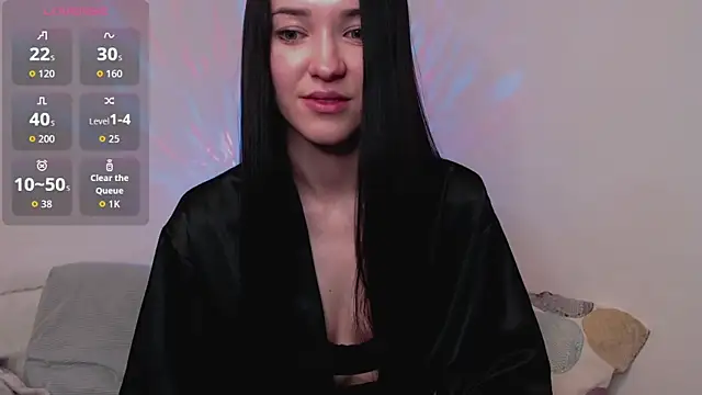 Veliora online show from October 3, 2025, 4:41 pm