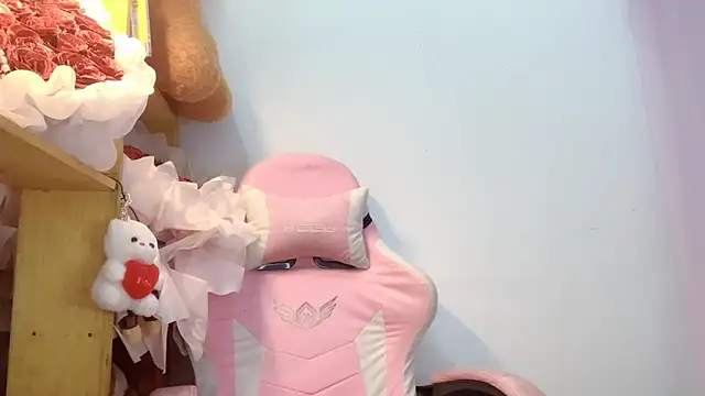 Pony898 online show from September 17, 2025, 4:42 pm