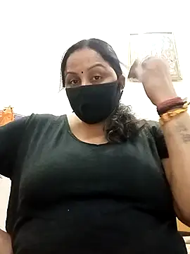 Rakhi sawant143 online show from November 14, 2025, 6:28 am