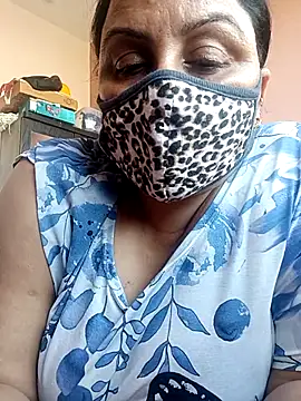 Rakhi sawant143 online show from June 22, 2026, 11:07 am