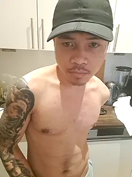 sessiontoyboy online show from February 2, 2026, 10:14 am