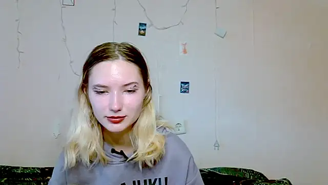  kikiclark   online show from September 26, 2025, 8:32 am