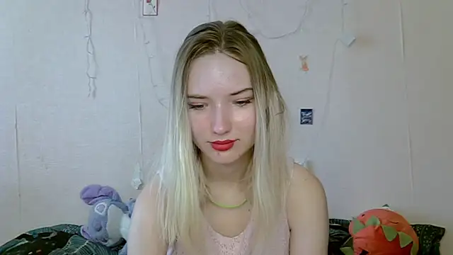  kikiclark   online show from September 17, 2025, 8:16 am