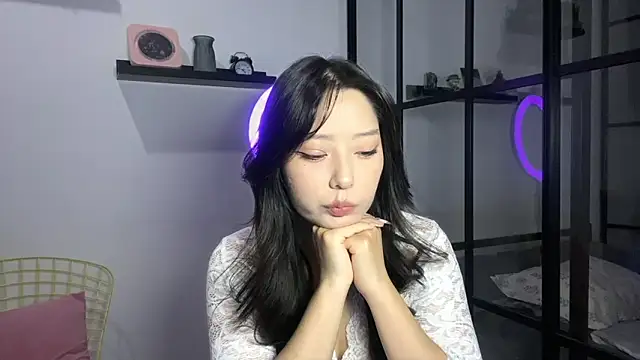 WonderMira online show from October 5, 2025, 2:19 pm