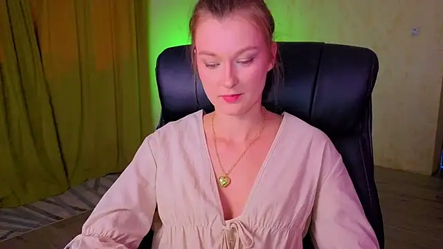 Snapshot of MysticVenus_ chatting on March 11, 2026, 3:50 pm MysticVenus online show from March 11, 2026, 3:50 pm