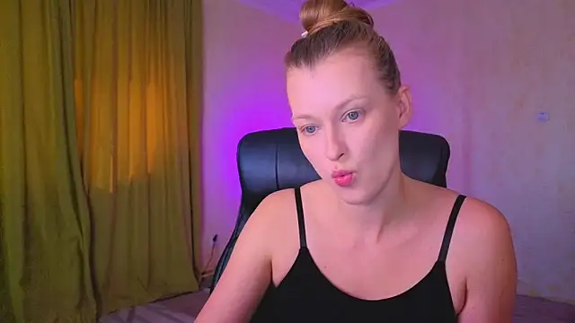 Snapshot of MysticVenus_ chatting on March 16, 2026, 1:26 pm MysticVenus online show from March 16, 2026, 1:26 pm