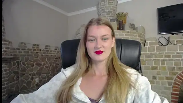 MysticVenus  online show from September 28, 2025, 1:07 pm