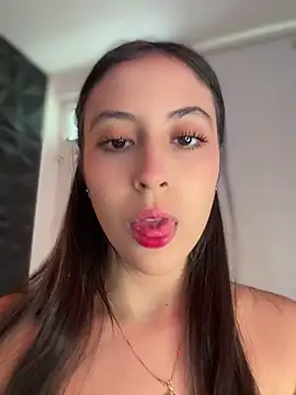 Juanita-Diaz online show from July 19, 2026, 8:38 pm