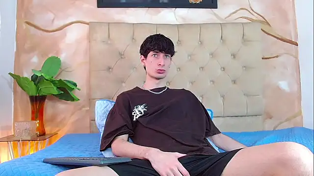 Luke Carter online show from July 4, 2026, 1:37 pm