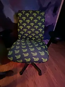 mmmminaDarling online show from February 19, 2026, 5:37 am