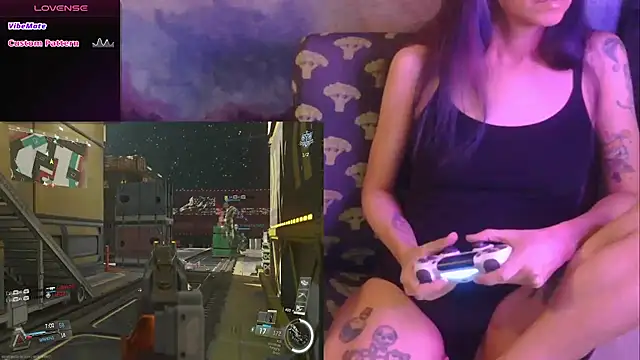 mmmminaDarling online show from July 28, 2026, 8:45 pm