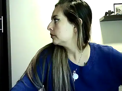 Valery  Rouse  online show from May 26, 2026, 11:58 pm