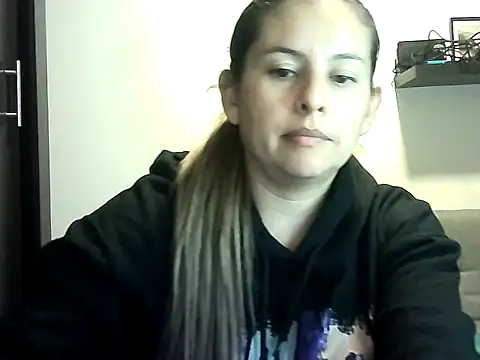 Valery  Rouse  online show from April 29, 2026, 2:16 am